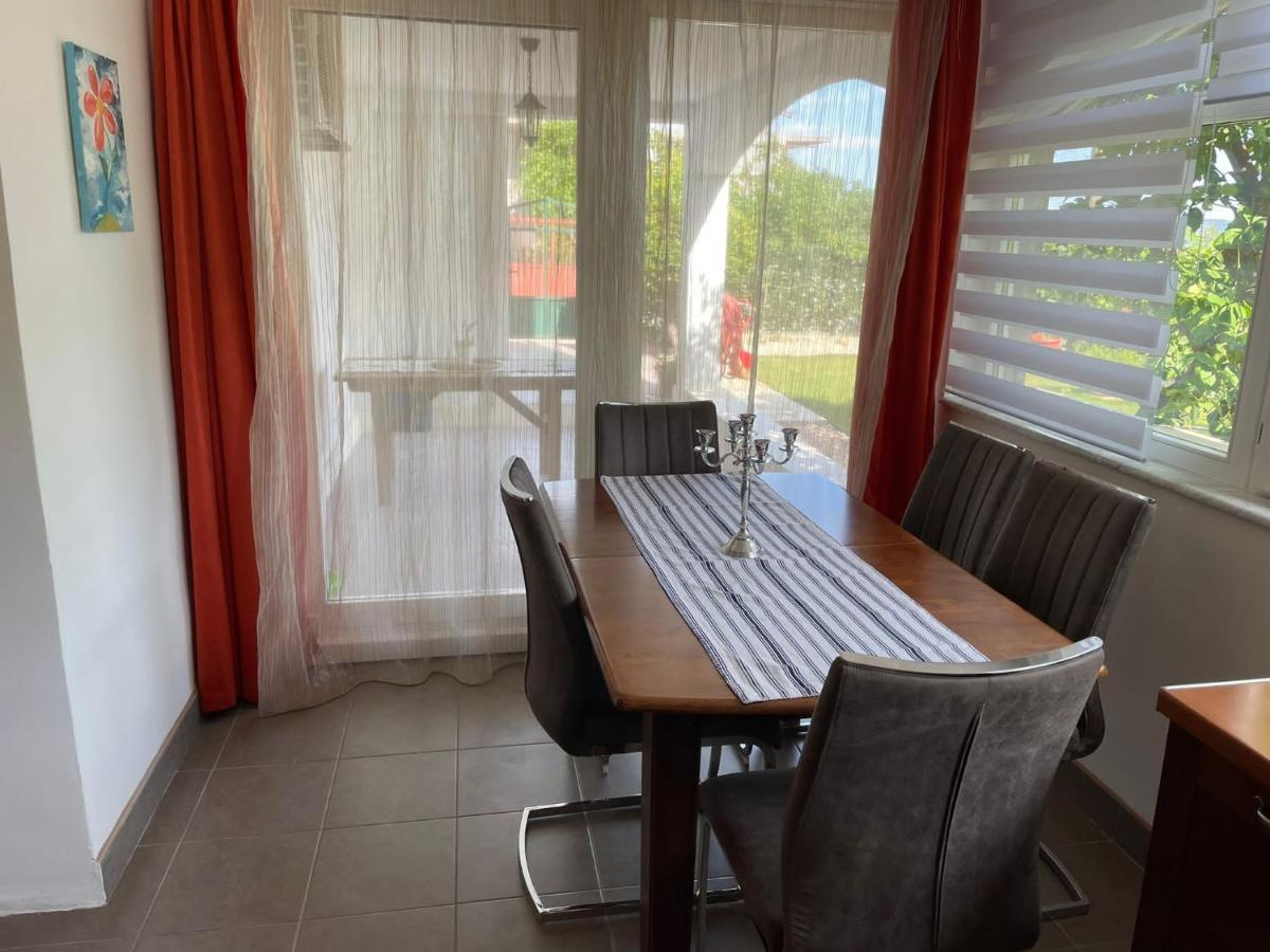 Apartment Finally Kastel Stari Exterior photo