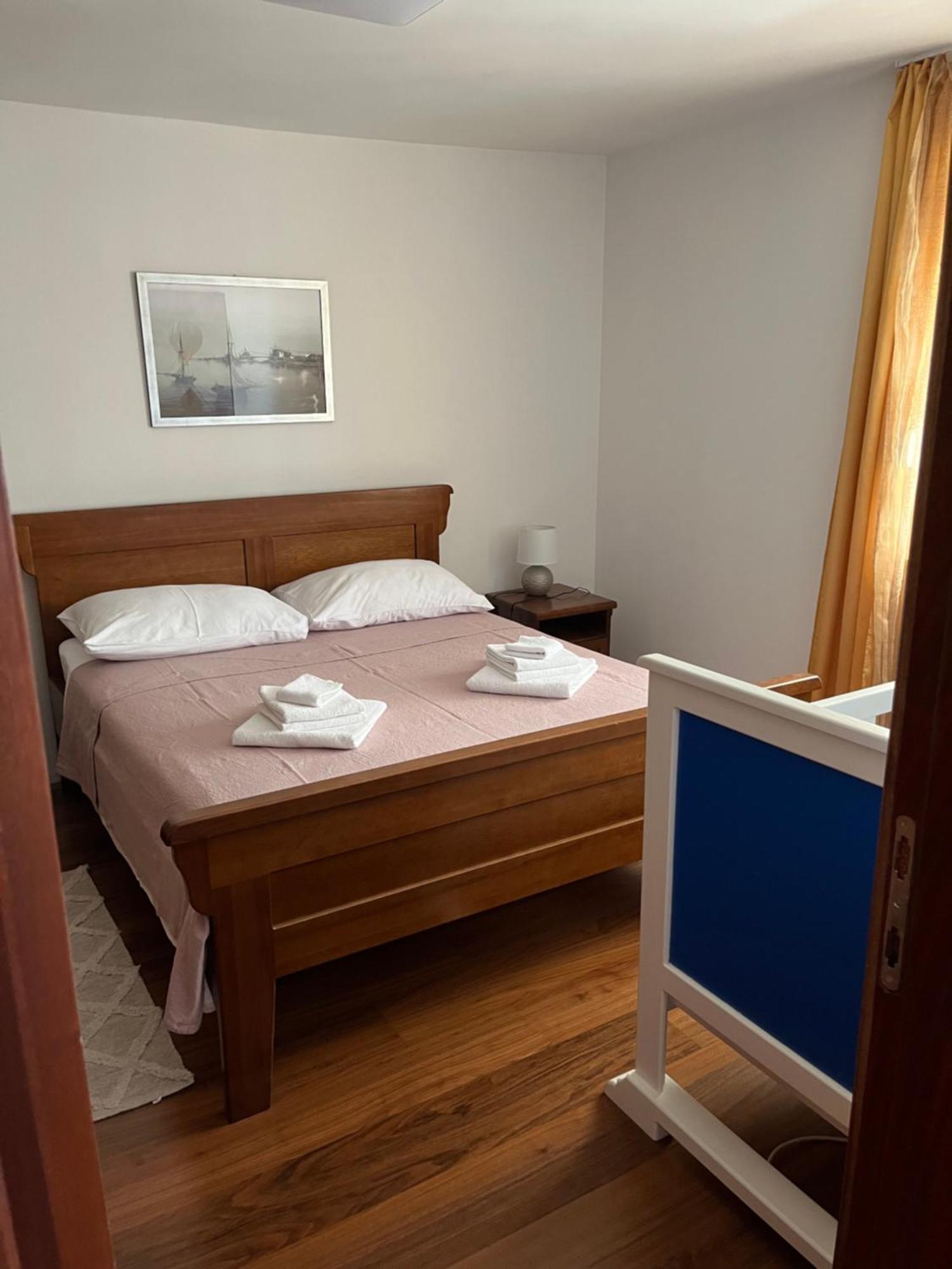 Apartment Finally Kastel Stari Exterior photo